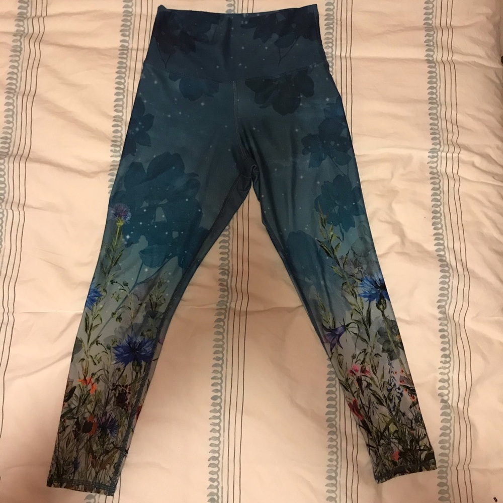 Evolution and creation 7/8 high waisted leggings s